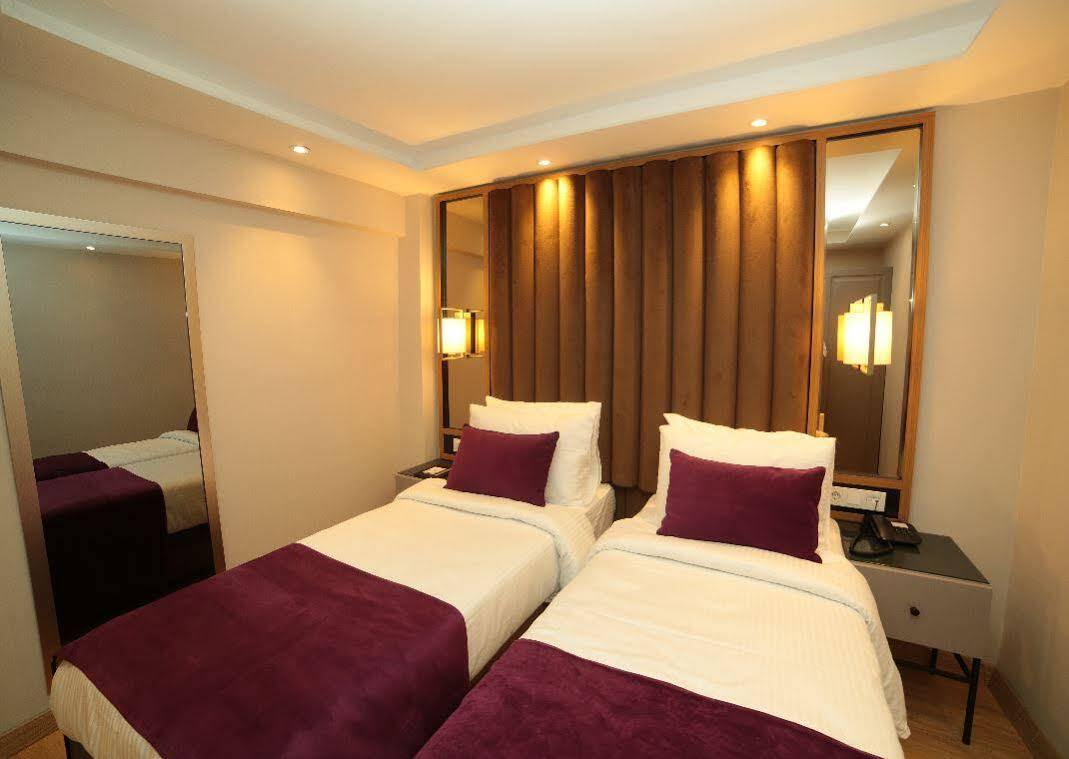 The Roomy Hotel Sisli Istanbul Exterior foto